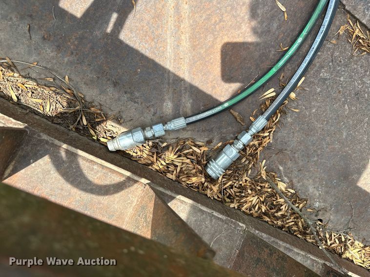 image for item MB9647 Skid steer grapple bucket