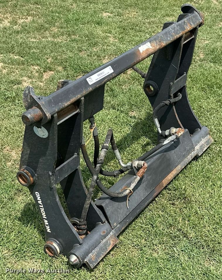 image for item MB9651 2006 Paladin 87365241  quick coupler