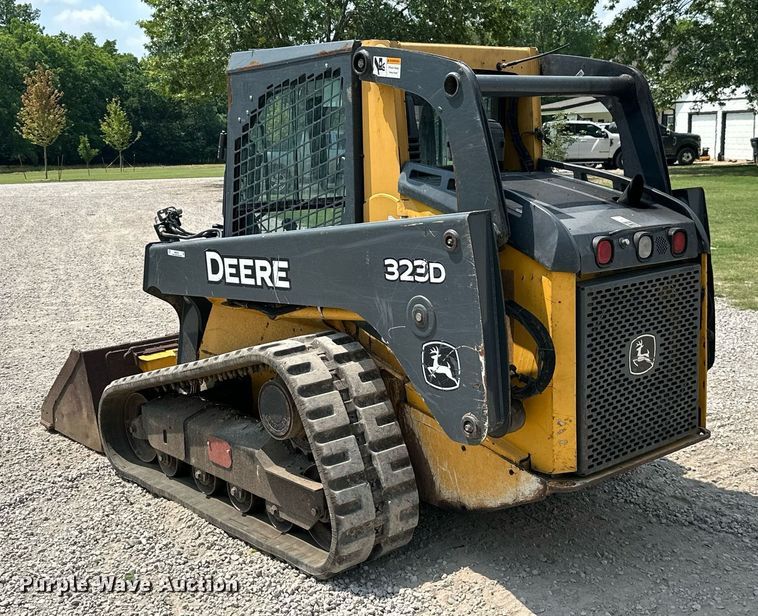 image for item MB9653 2011 John Deere 323D  tracked skid steer loader