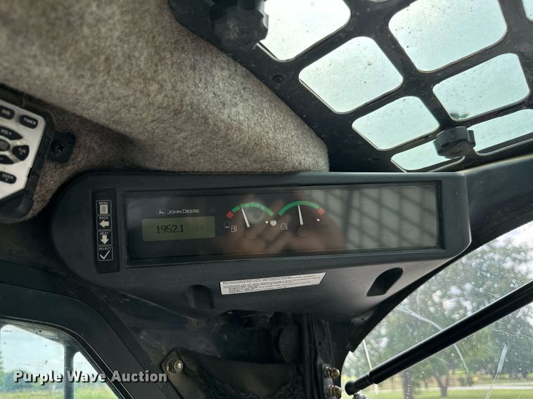 image for item MB9653 2011 John Deere 323D  tracked skid steer loader