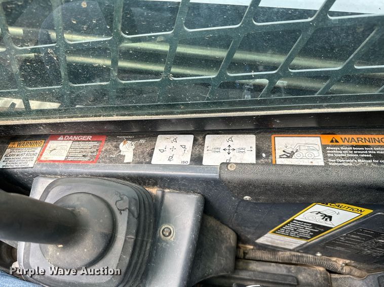 image for item MB9653 2011 John Deere 323D  tracked skid steer loader