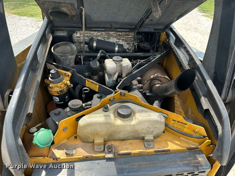 image for item MB9653 2011 John Deere 323D  tracked skid steer loader