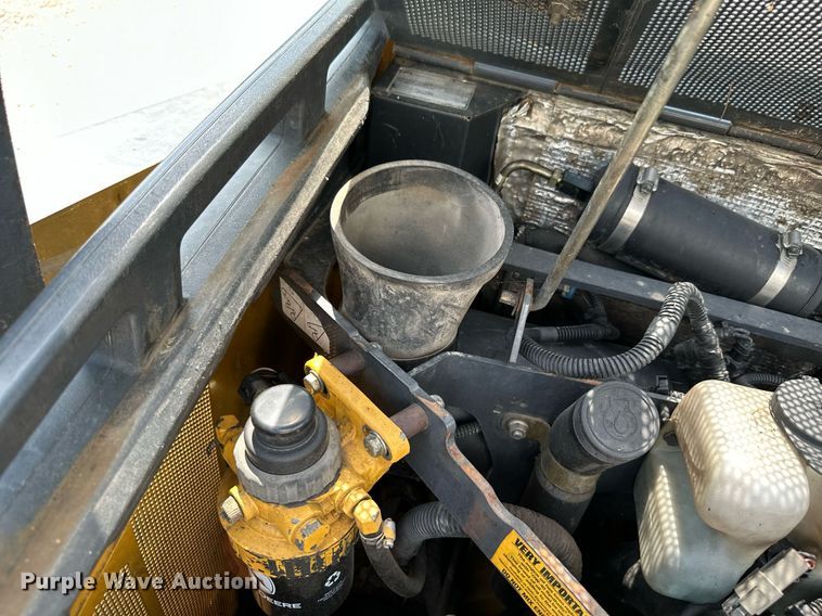 image for item MB9653 2011 John Deere 323D  tracked skid steer loader