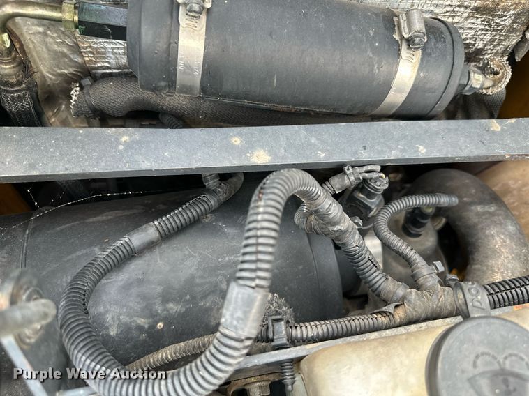 image for item MB9653 2011 John Deere 323D  tracked skid steer loader