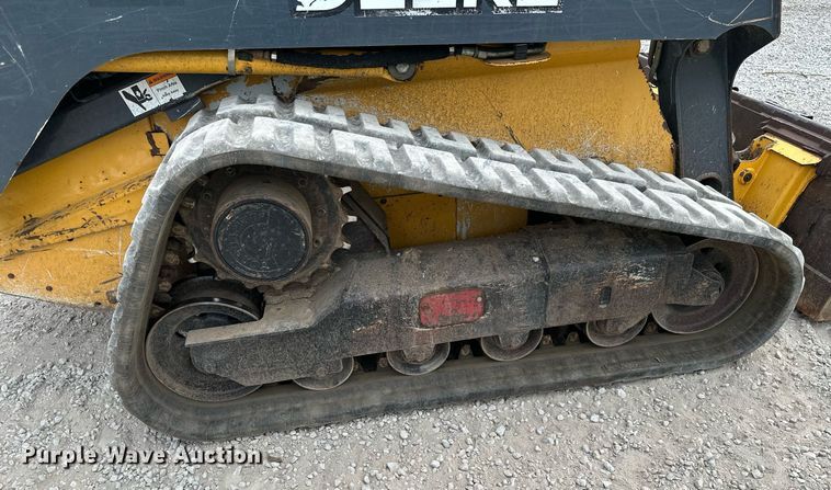 image for item MB9653 2011 John Deere 323D  tracked skid steer loader
