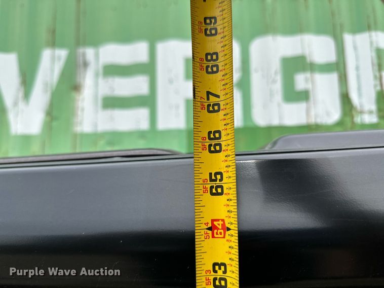 image for item MB9663 Caterpillar  enclosed cab