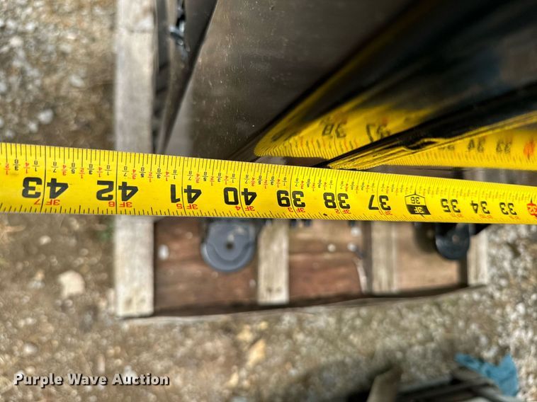 image for item MB9663 Caterpillar  enclosed cab