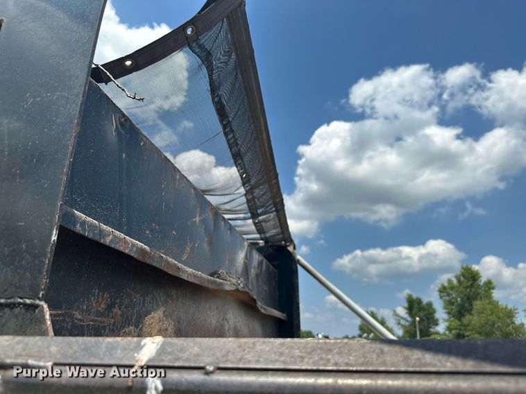 image for item MB9674 2001 Mack CH613  dump truck