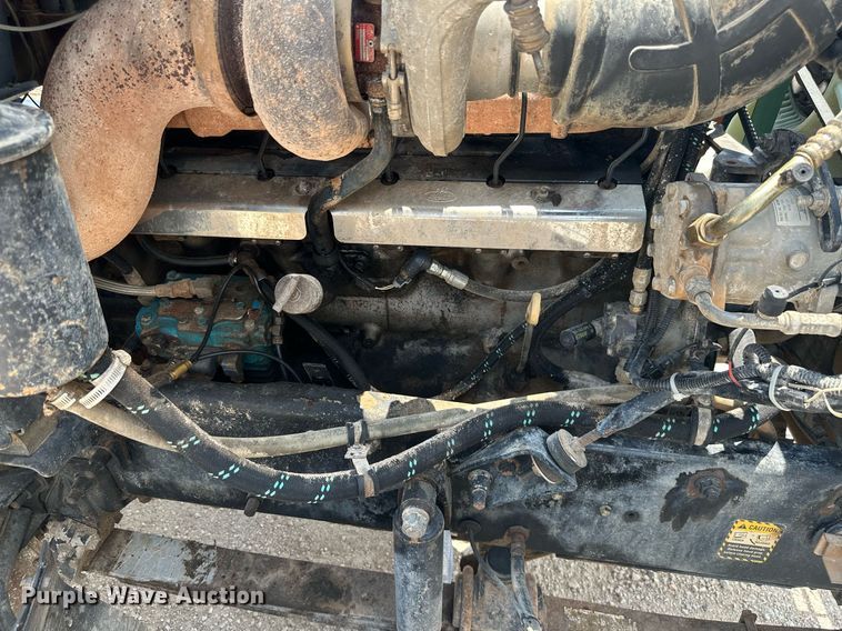 image for item MB9674 2001 Mack CH613  dump truck