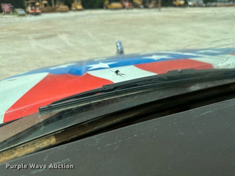 image for item MB9675 2004 Mack CV713  dump truck