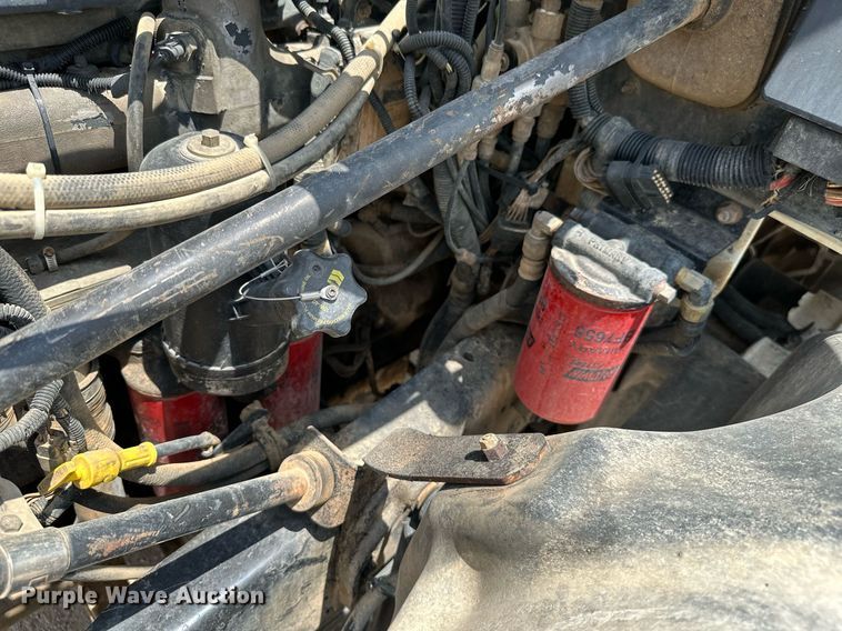 image for item MB9675 2004 Mack CV713  dump truck