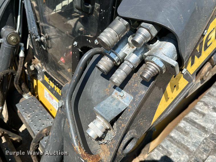 image for item MB9682 2015 New Holland C238  tracked skid steer loader