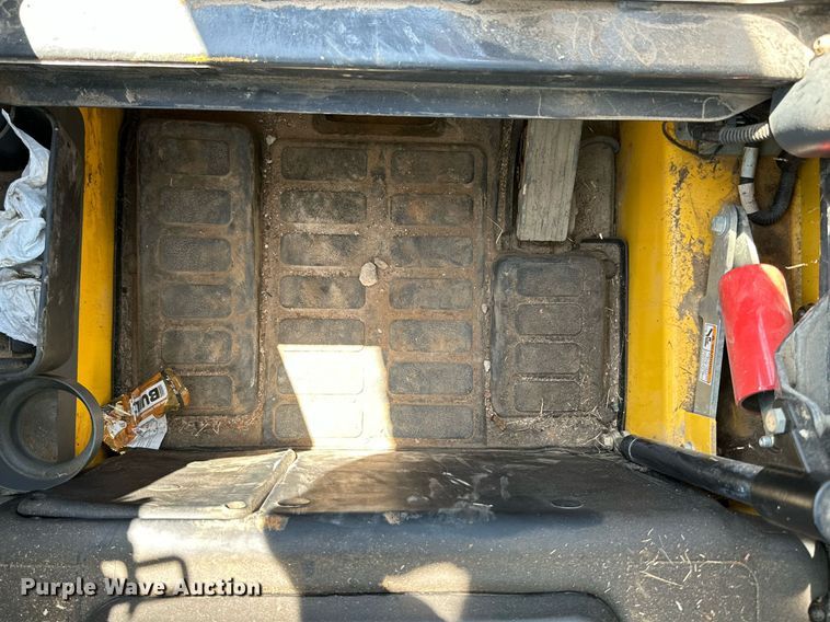 image for item MB9682 2015 New Holland C238  tracked skid steer loader