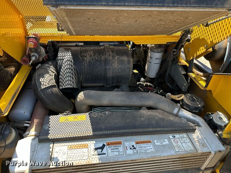 image for item MB9682 2015 New Holland C238  tracked skid steer loader