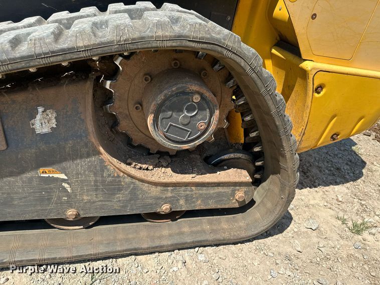 image for item MB9682 2015 New Holland C238  tracked skid steer loader