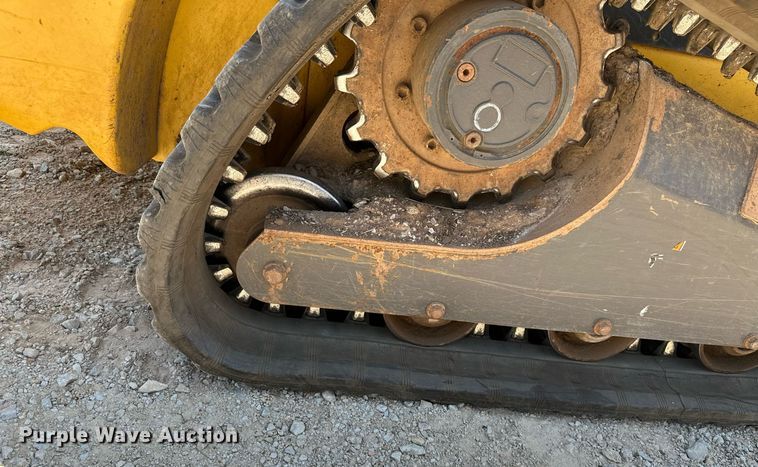 image for item MB9682 2015 New Holland C238  tracked skid steer loader