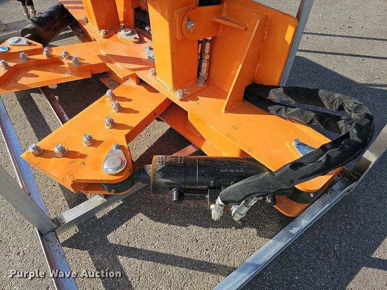 image for item MD9904 2023  skid steer grapple tree shear
