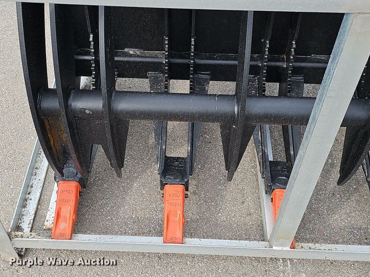 image for item MD9908 2023 Heavy Grass  skid steer root grapple bucket