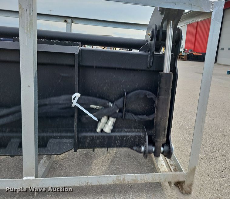 image for item MD9908 2023 Heavy Grass  skid steer root grapple bucket