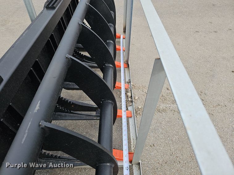 image for item MD9908 2023 Heavy Grass  skid steer root grapple bucket