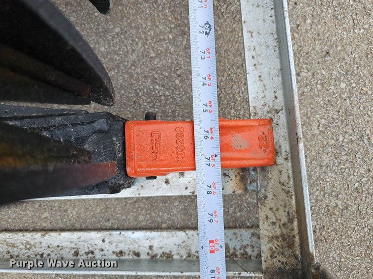 image for item MD9908 2023 Heavy Grass  skid steer root grapple bucket