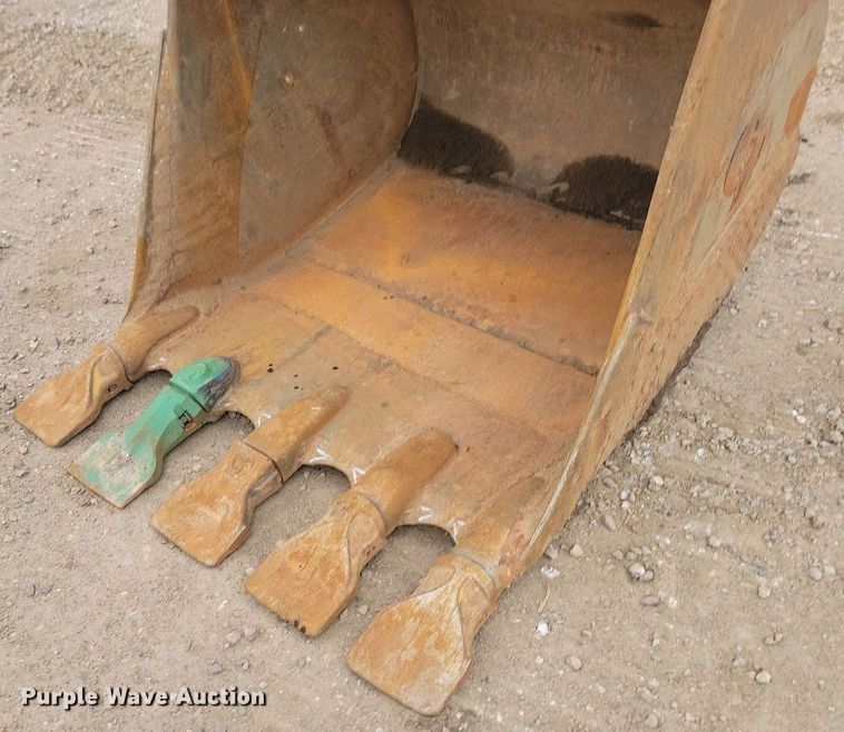 image for item ML9502 2006 Kobelco SK330LC  excavator