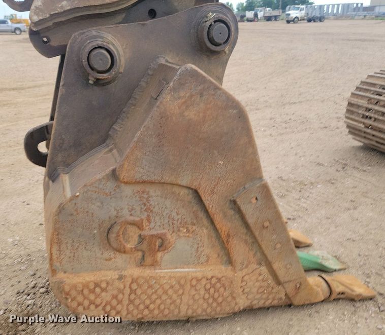 image for item ML9502 2006 Kobelco SK330LC  excavator