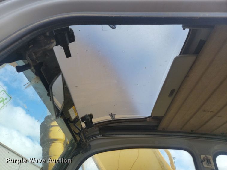 image for item ML9502 2006 Kobelco SK330LC  excavator