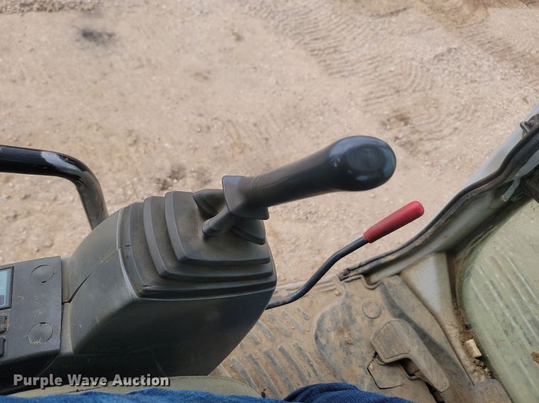 image for item ML9502 2006 Kobelco SK330LC  excavator