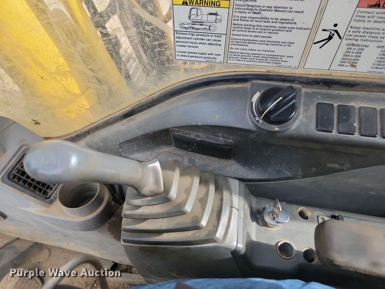 image for item ML9502 2006 Kobelco SK330LC  excavator