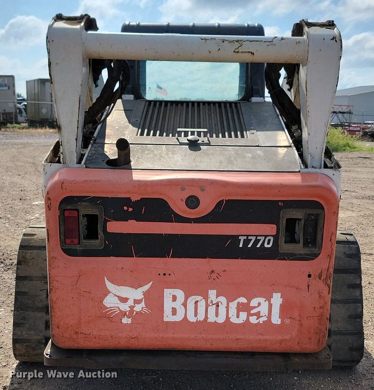 image for item ML9504 2014 Bobcat T770  tracked skid steer loader