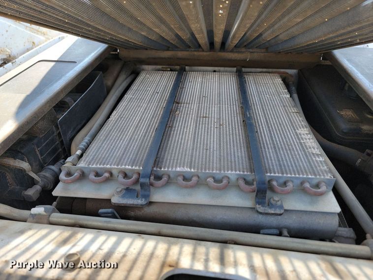 image for item ML9504 2014 Bobcat T770  tracked skid steer loader