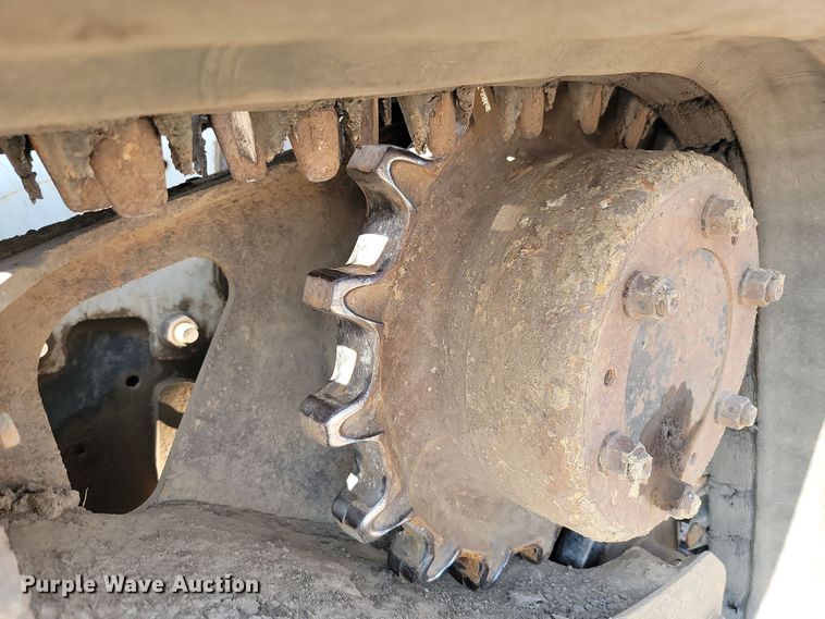 image for item ML9504 2014 Bobcat T770  tracked skid steer loader