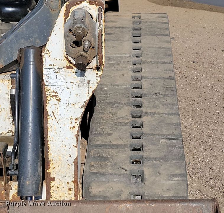 image for item ML9504 2014 Bobcat T770  tracked skid steer loader