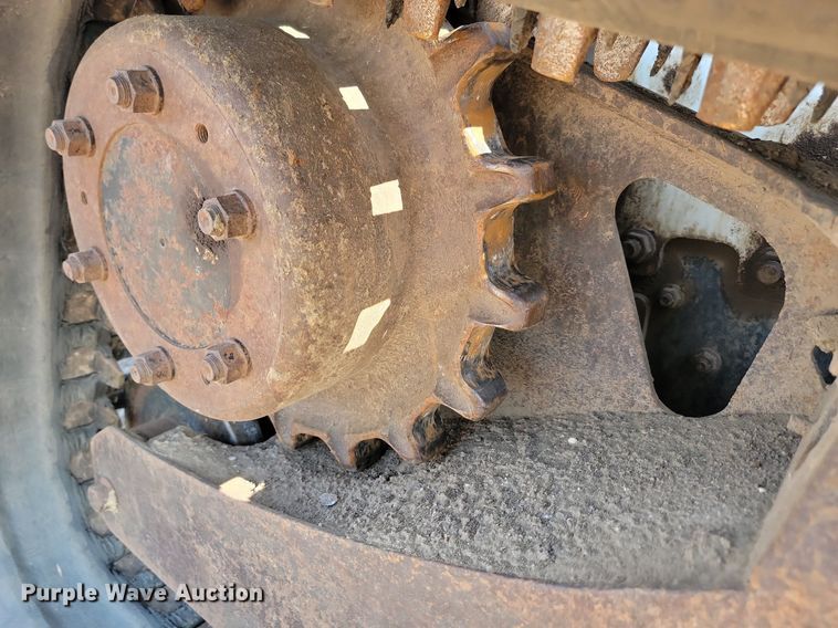 image for item ML9504 2014 Bobcat T770  tracked skid steer loader