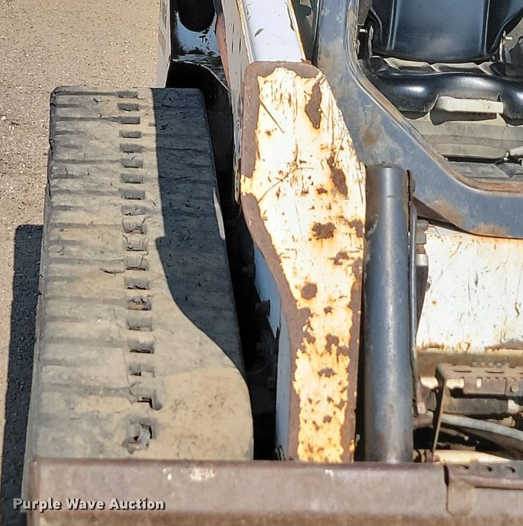 image for item ML9504 2014 Bobcat T770  tracked skid steer loader