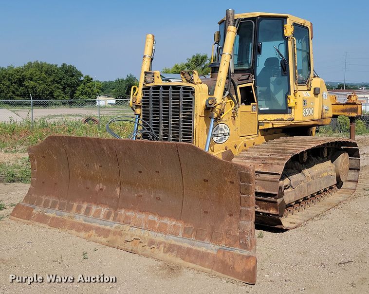 image for item ML9505 2004 John Deere 850C WT series II  dozer
