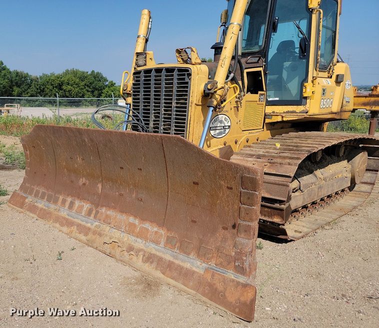 image for item ML9505 2004 John Deere 850C WT series II  dozer