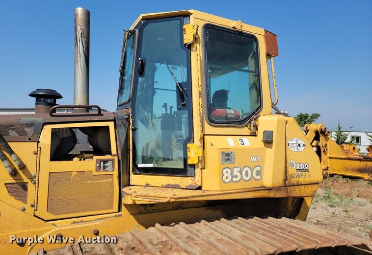 image for item ML9505 2004 John Deere 850C WT series II  dozer