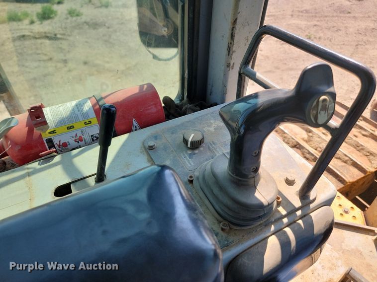 image for item ML9505 2004 John Deere 850C WT series II  dozer