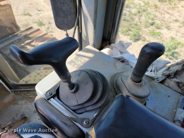 image for item ML9505 2004 John Deere 850C WT series II  dozer