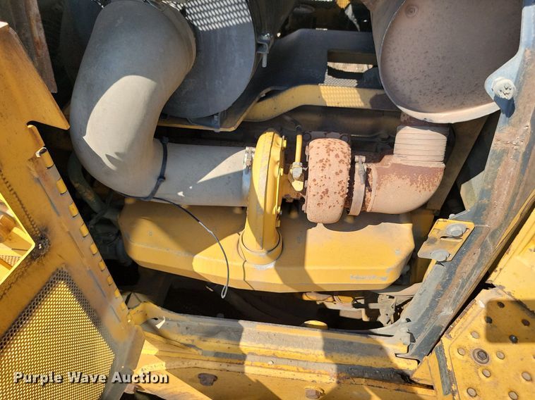 image for item ML9505 2004 John Deere 850C WT series II  dozer