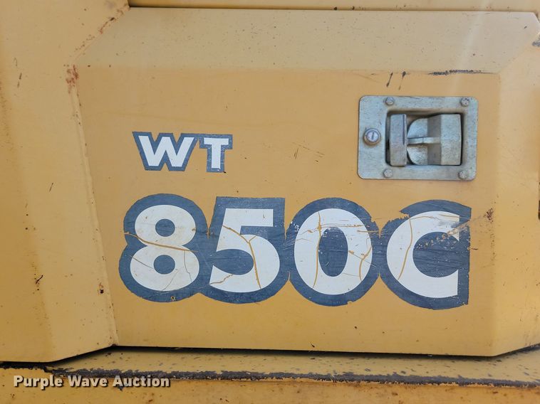 image for item ML9505 2004 John Deere 850C WT series II  dozer