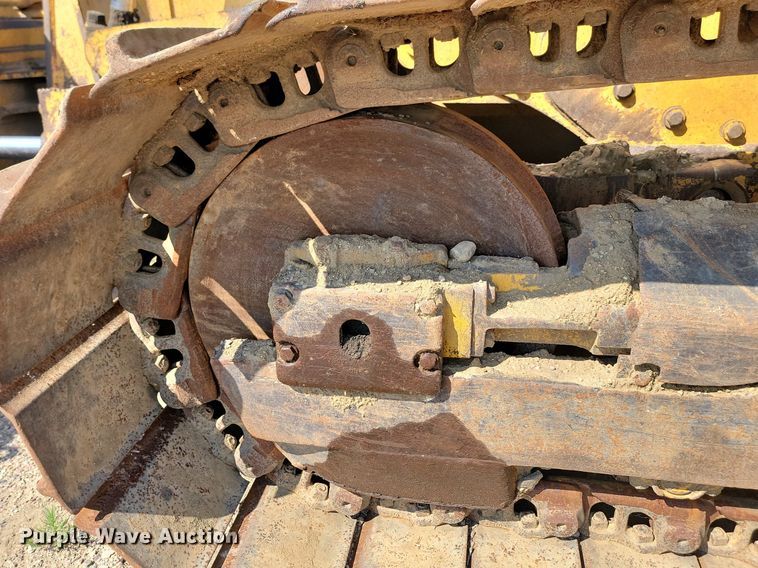 image for item ML9505 2004 John Deere 850C WT series II  dozer