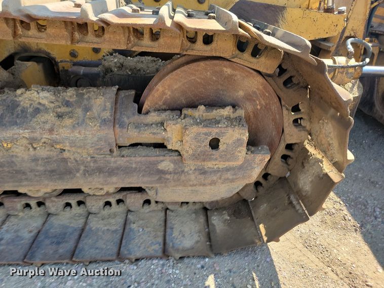 image for item ML9505 2004 John Deere 850C WT series II  dozer