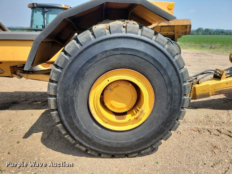 image for item ML9507 Volvo T450D  4WD scraper tractor