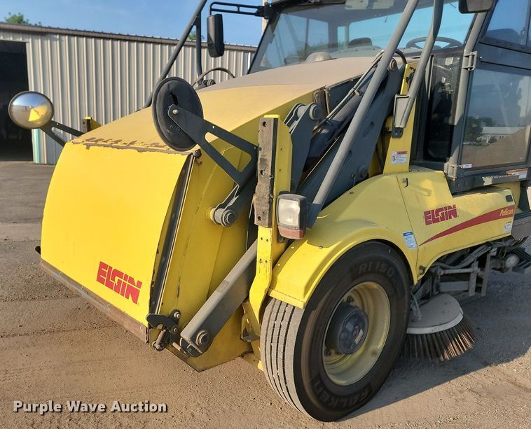image for item ML9520 2008 Elgin Pelican Series NP  sweeper