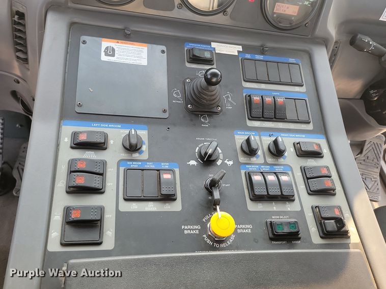 image for item ML9520 2008 Elgin Pelican Series NP  sweeper