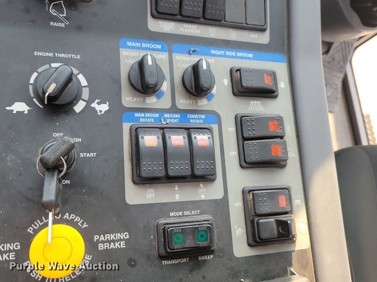 image for item ML9520 2008 Elgin Pelican Series NP  sweeper