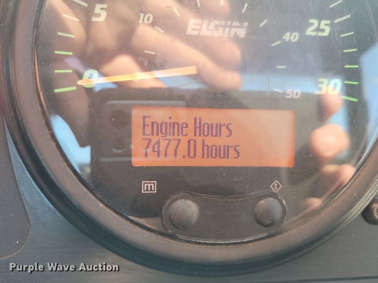 image for item ML9520 2008 Elgin Pelican Series NP  sweeper